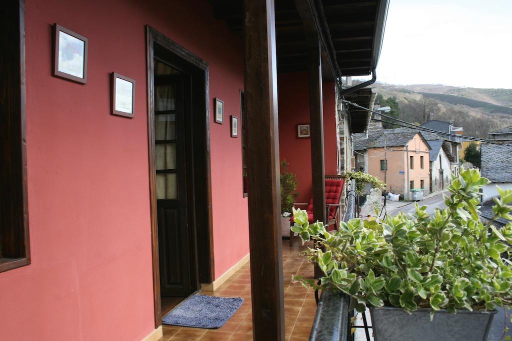 Albergue Camino Y Leyenda Trabadelo Екстериор снимка